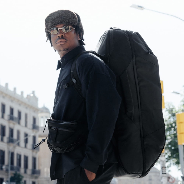 Funkcjonalny plecak DB Skate Duffel z przegródkami na akcesoria