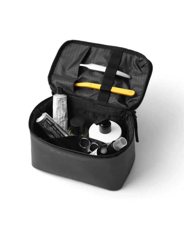 DB Wash Bag S – praktyczna kosmetyczka podróżna z organizerem
