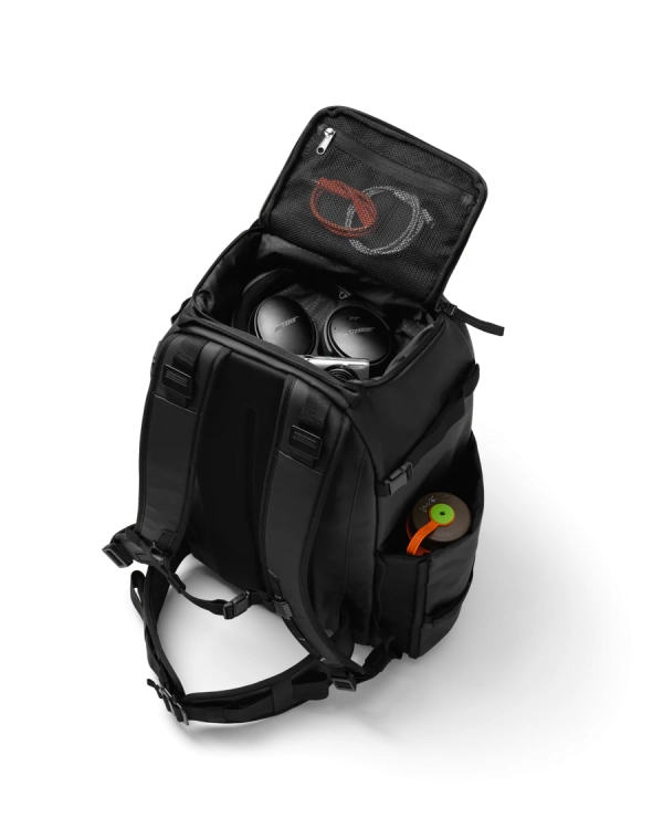 Funkcjonalny plecak 32L z ergonomicznym designem i wzmocnieniami EVA. Lekki, z kieszenią na laptopa i systemem łączenia Hook Up.