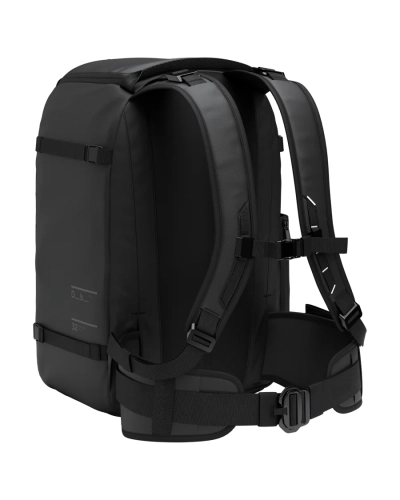 Funkcjonalny plecak 32L z ergonomicznym designem i wzmocnieniami EVA. Lekki, z kieszenią na laptopa i systemem łączenia Hook Up.