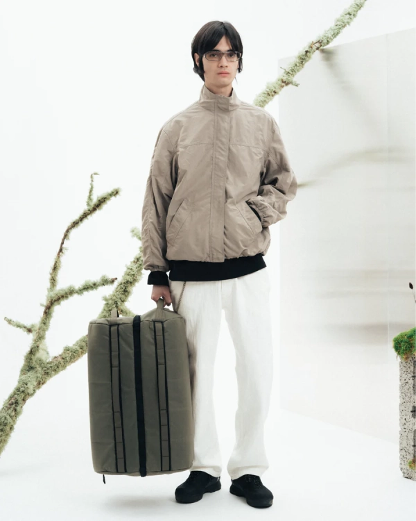 DB Roamer Pro Split Duffel 70L – dwukomorowa torba podróżna