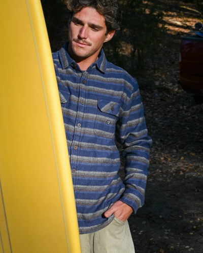 Niebieska koszula Vissla Descanso Flannel 1.jpg