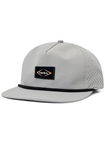 Szara czapka z daszkiem Vissla Lay Day 2 Hybrid Trucker 1.jpg.webp