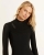 Damska pianka 3:2 mm Sisstr New Seas U-zip BLK 2.jpg