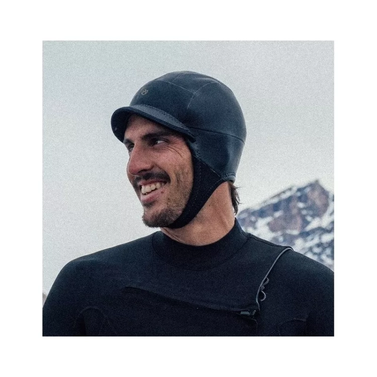 Manera Magma Hood 2 mm – ciepła czapka neoprenowa do surfingu
