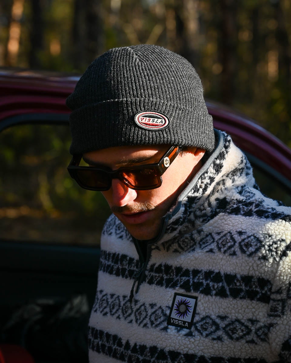 Czarna czapka zimowa Vissla Beanie BL2