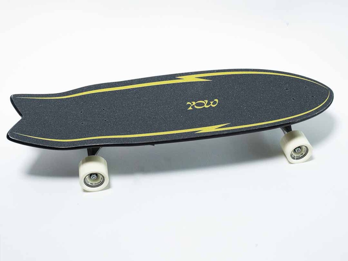 Profil deski Deska surfskate Yow Pipe 32" Black - concave i rocker