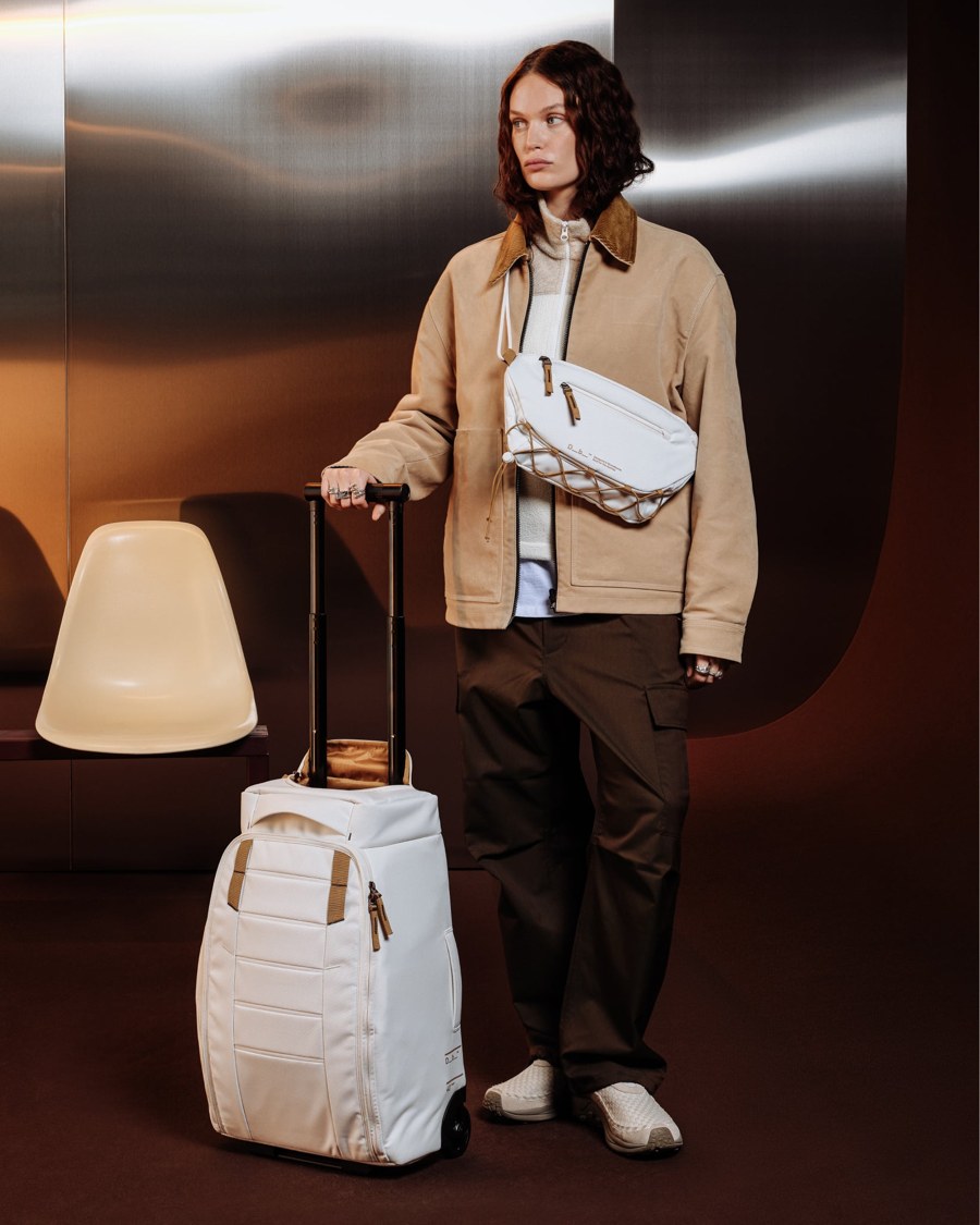 Walizka kabinowa DB Hugger Roller 40L Oatmilk