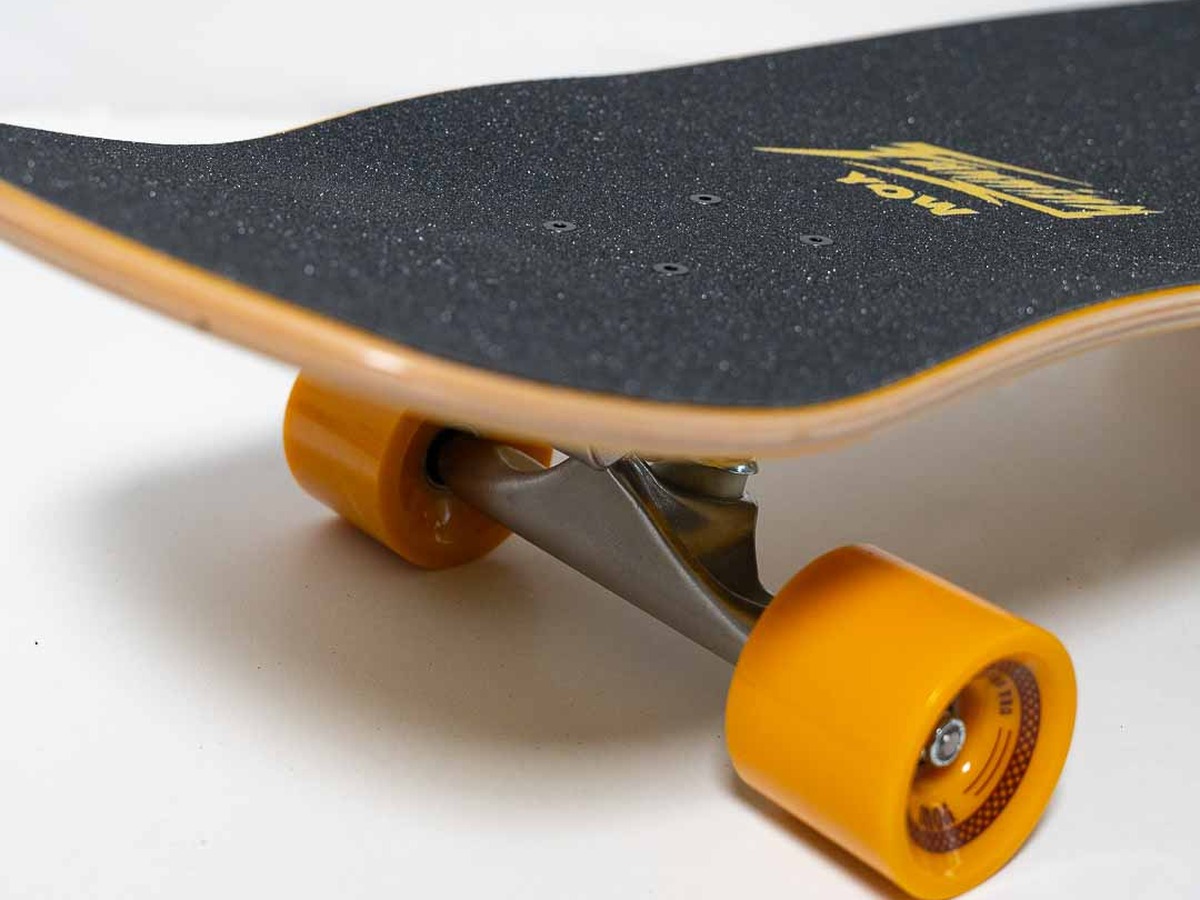 Profil deski Deska surfskate YOW Fanning Falcon Performer 33.5" Red - concave i rocker